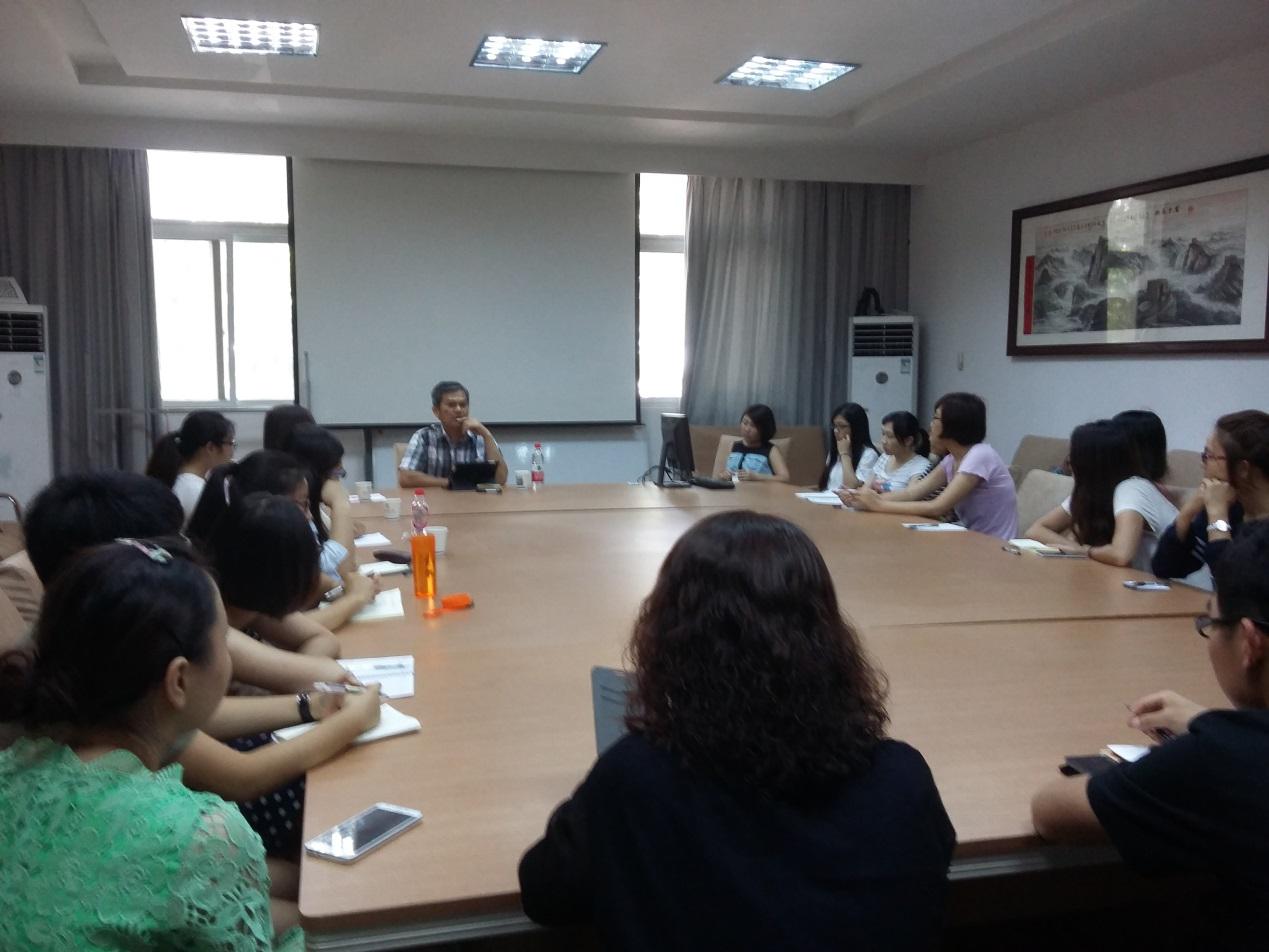 美俄勒冈州立大学伍国文教授来beat365官网进行学术交流