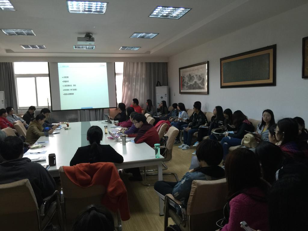 人民网数据库专家来beat365英国官网网站讲座