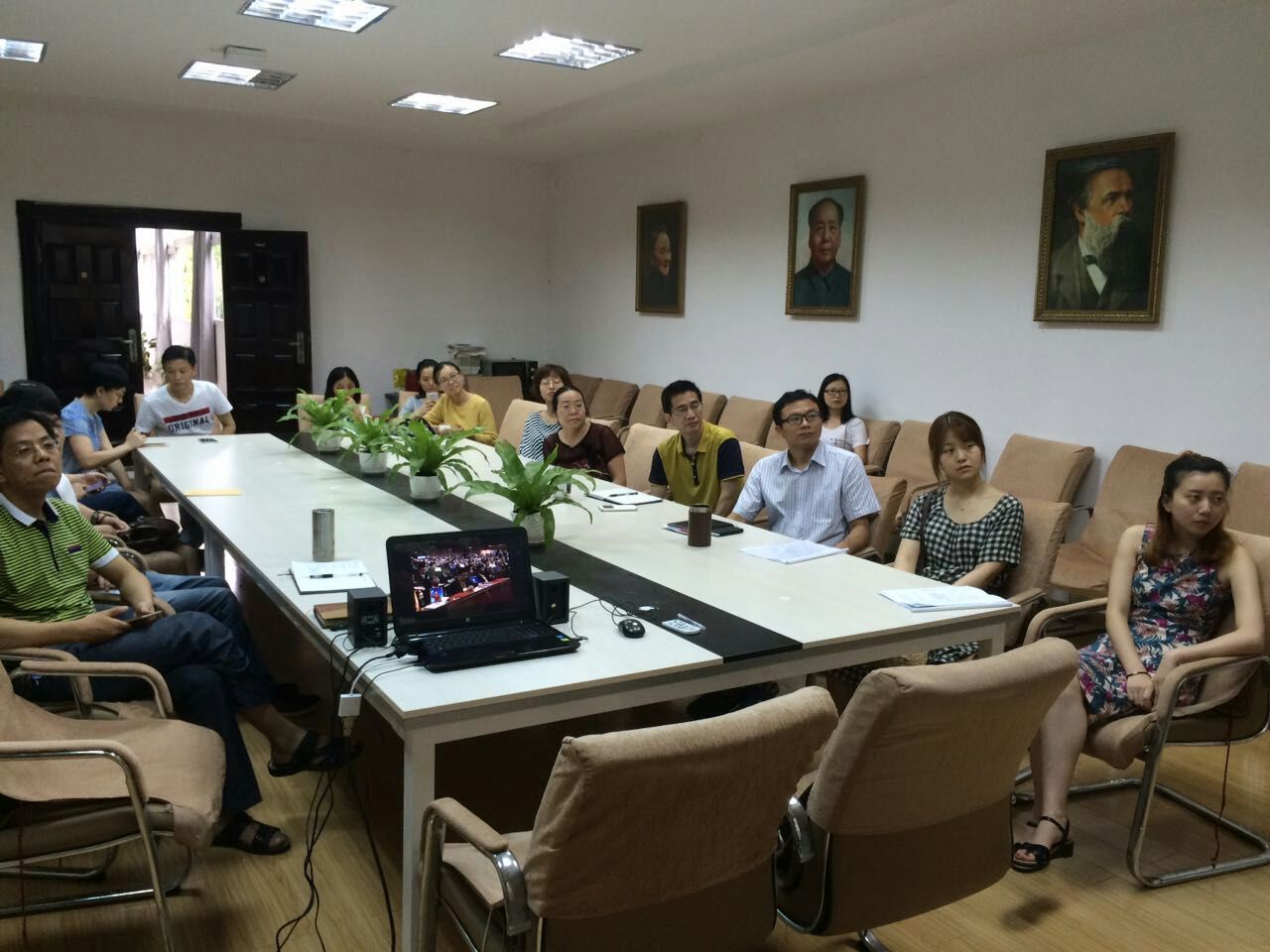 【两学一做】beat365英国官网网站组织观看建党95周年庆祝大会