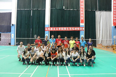 beat365英国官网网站第三届羽毛球师生联谊赛顺利举办
