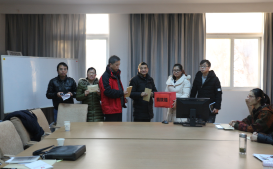 beat365官网党委组织“精准扶贫”捐款活动